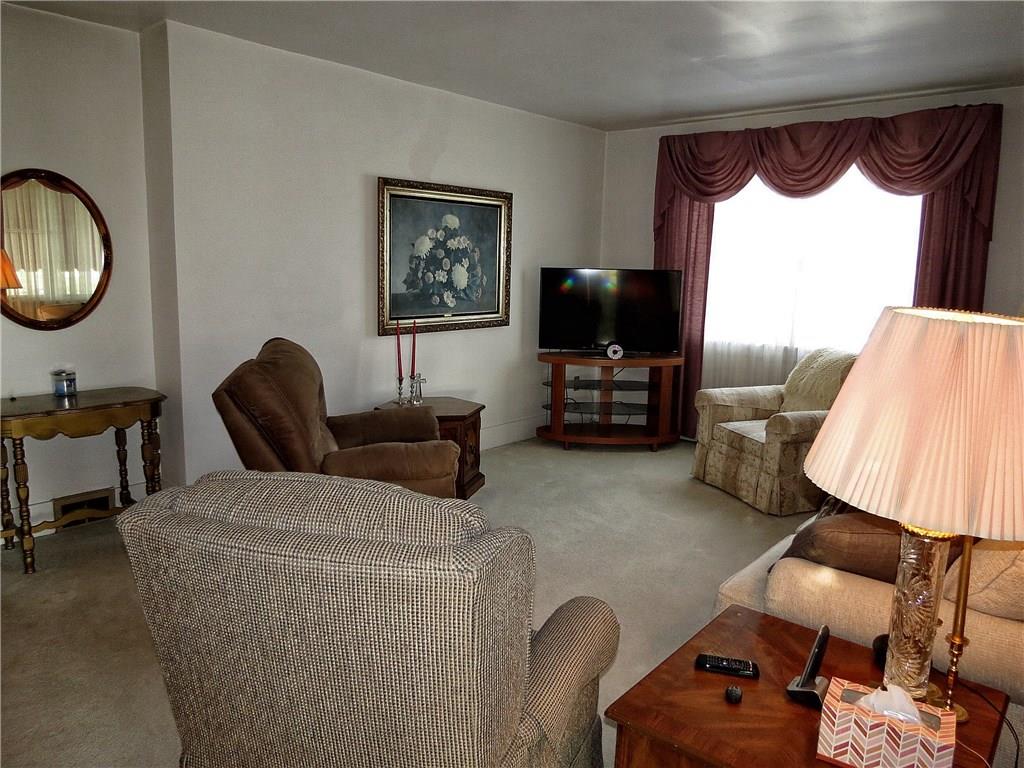 1921 Ridge Rd Extension Economy, PA 15003 - Photo 10 of 24 Livingroom