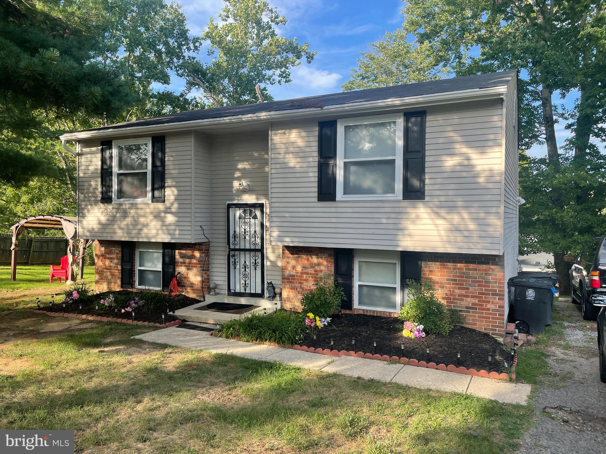 12608 Lunan Road Clinton, MD 20735 - Photo 1 of 39