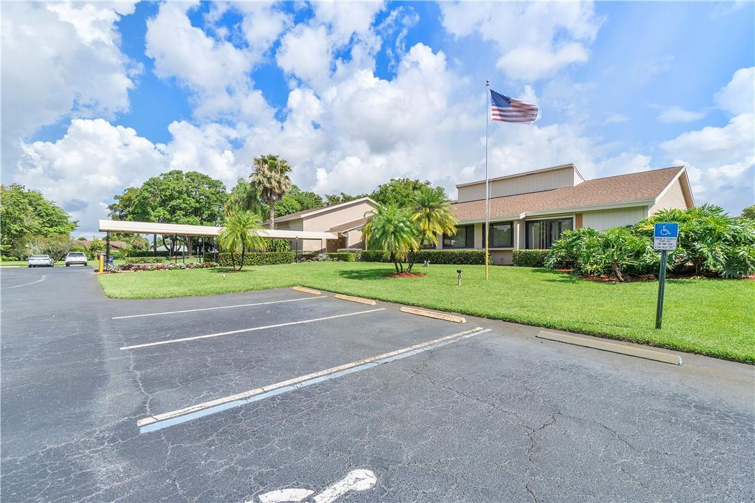 6419 Hitchin Post Way Delray Beach, FL 33484 - Photo 31 of 33 a view of green field with house in the background