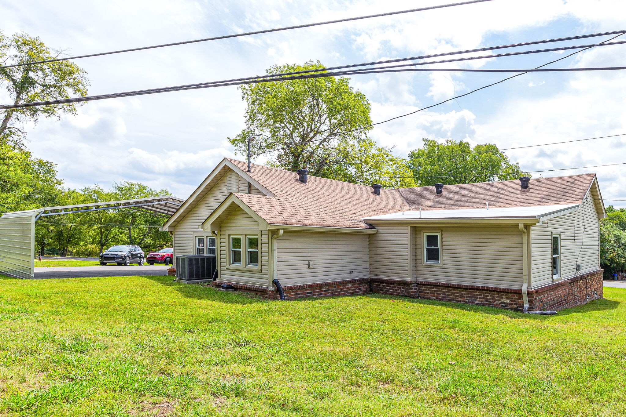 675 Holloway Road Lebanon, TN 37090 - Photo 8 of 32 a view of a house with a backyard