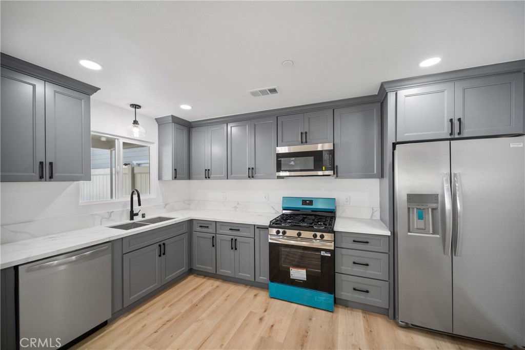 831 North Sunflower Avenue Covina, CA 91724 - Photo 11 of 48