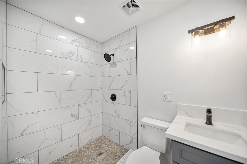 831 North Sunflower Avenue Covina, CA 91724 - Photo 17 of 48