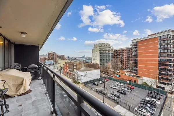 $3,200 | 551 Observer Highway, Unit 7F, Hoboken, NJ 07030