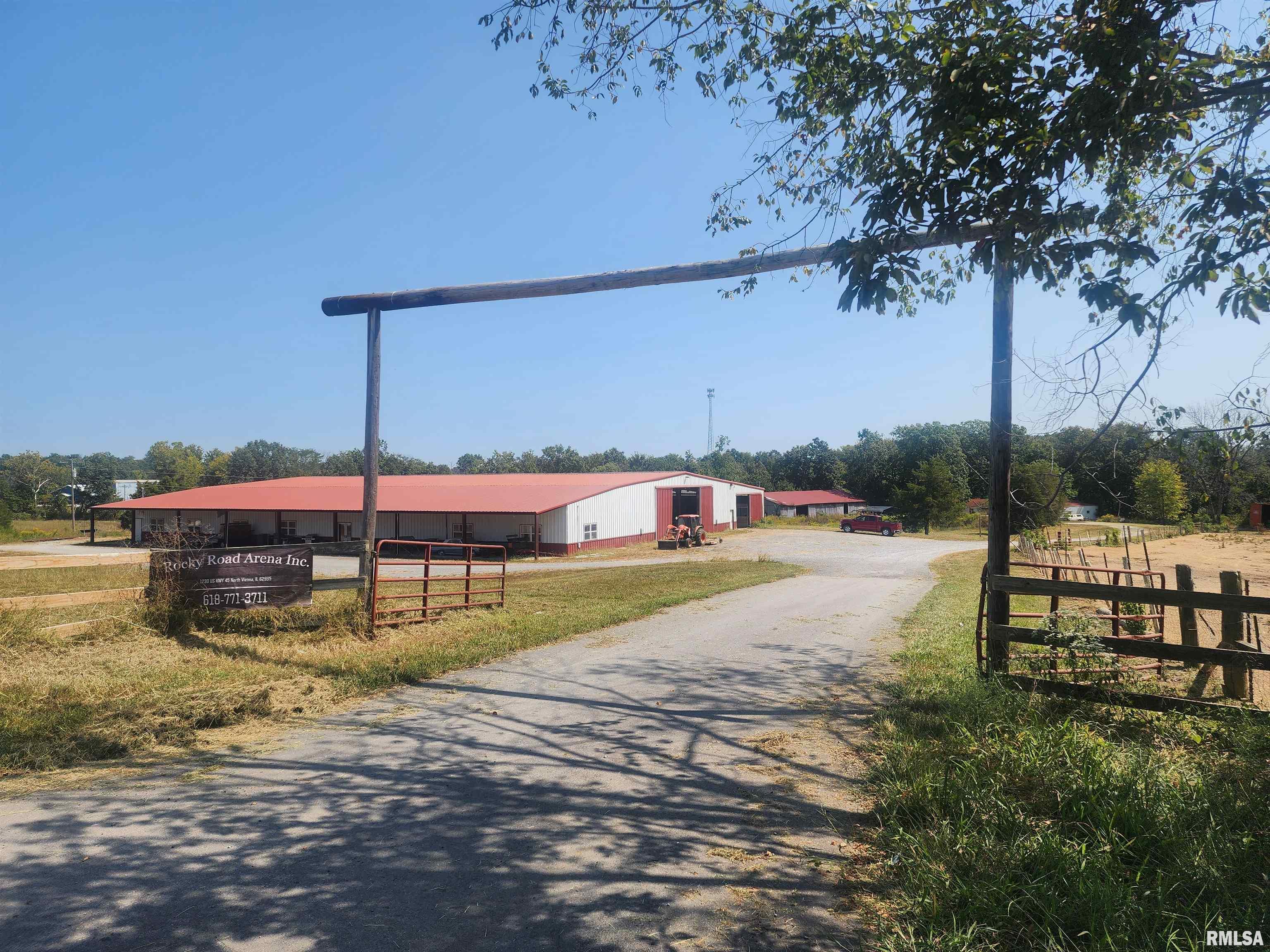 1230 Highway 45 Vienna, IL 62995 - Photo 1 of 73