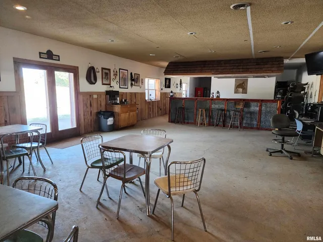 $749,000 | 1230 Highway 45, Vienna, IL 62995