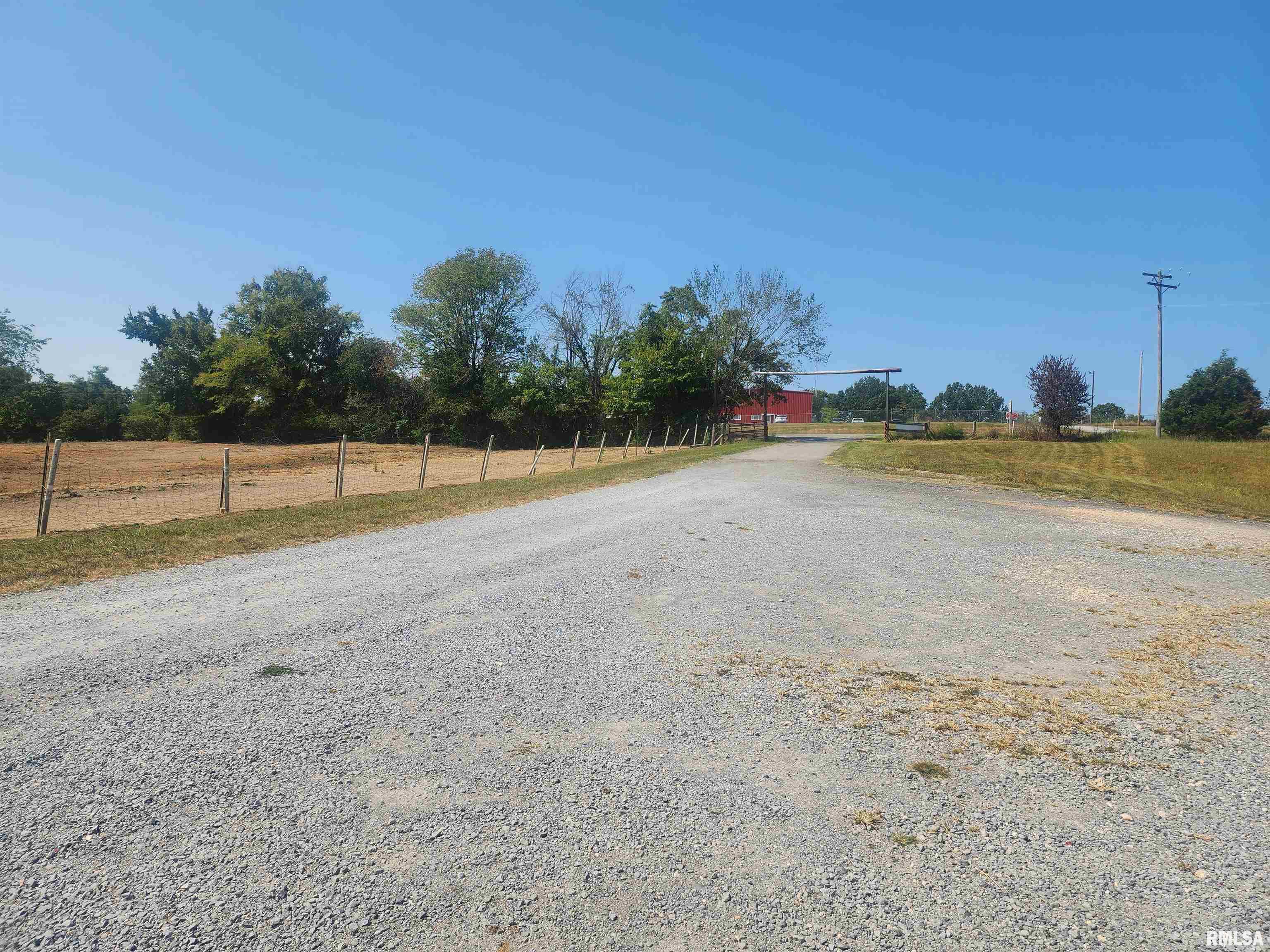 1230 Highway 45 Vienna, IL 62995 - Photo 5 of 73