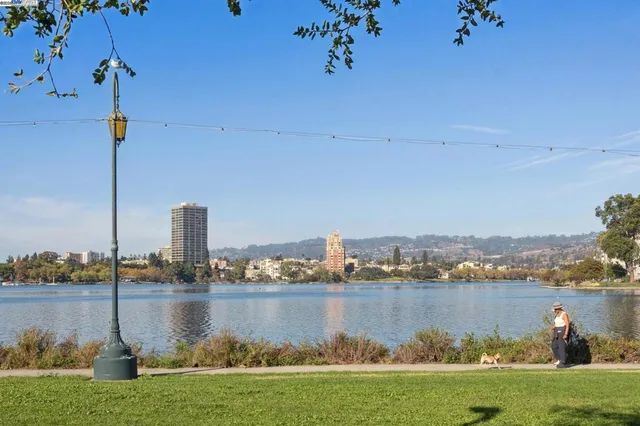 $1,080,000 | 1501-3-5-7 1st Avenue, Oakland, CA 94606