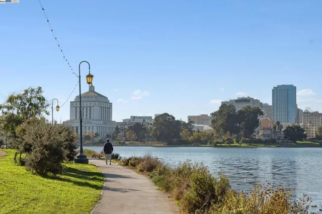 $1,080,000 | 1501-3-5-7 1st Avenue, Oakland, CA 94606