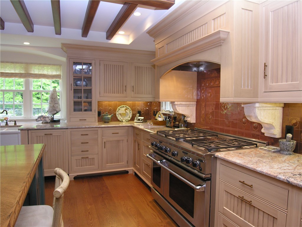 330 Gray Craig Road Middletown, RI 02842 - Photo 15 of 31