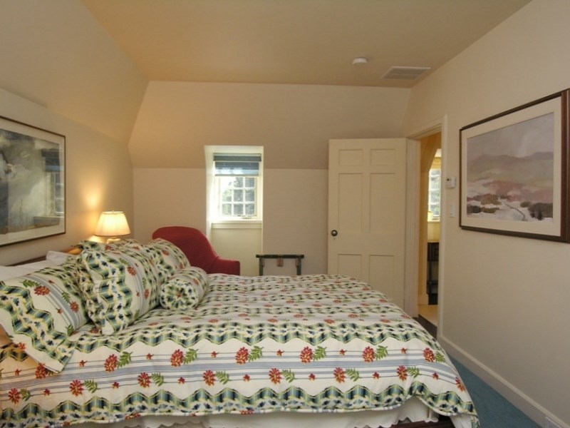 330 Gray Craig Road Middletown, RI 02842 - Photo 25 of 31