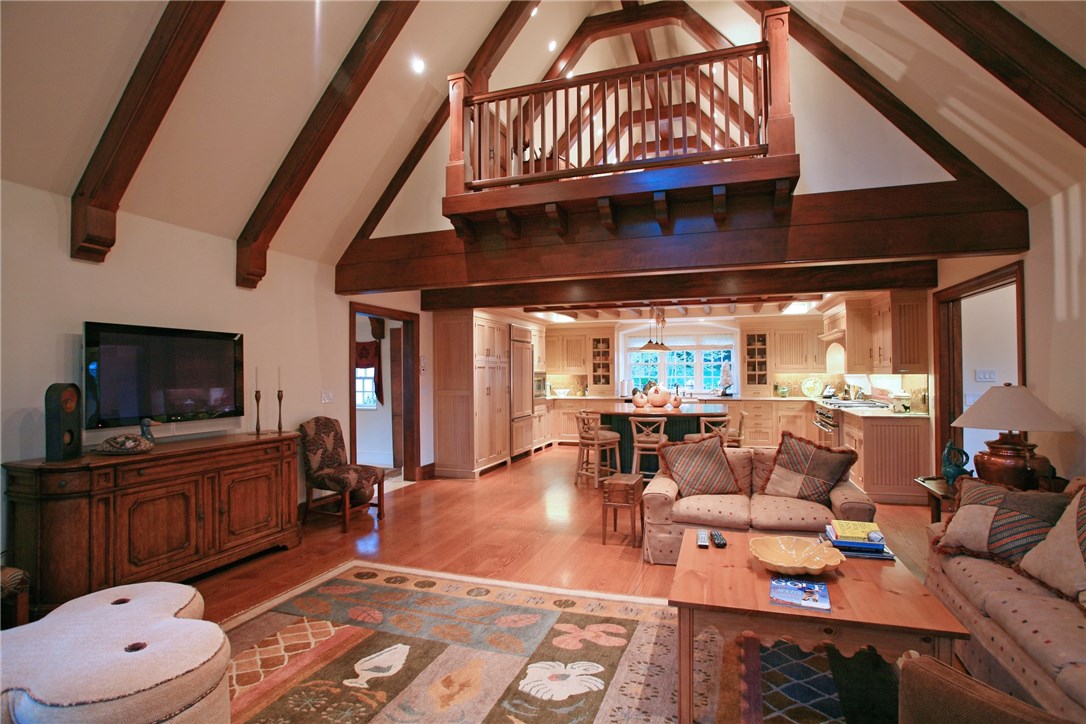 330 Gray Craig Road Middletown, RI 02842 - Photo 10 of 31