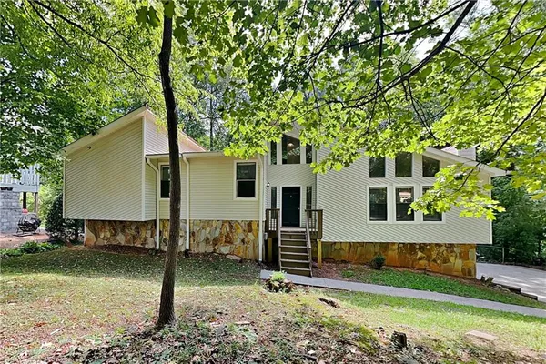 $2,945 | 4515 King Springs Road Southeast, Smyrna, GA 30082