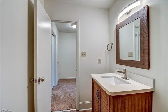 $1,500 | 115 South Mendenhall Street, Unit C, Greensboro, NC 27403