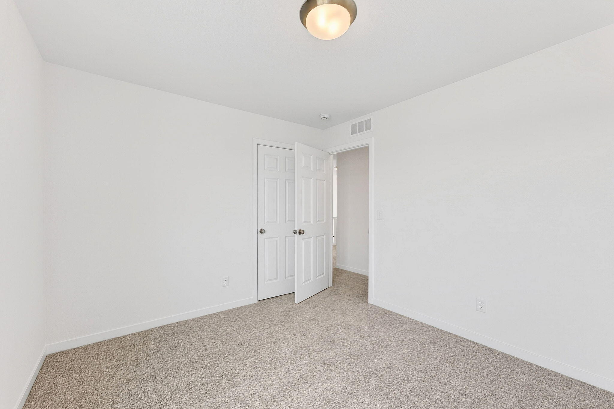 674 Stonefield Lane Whitewater, WI 53190 - Photo 25 of 40 Bedroom 3