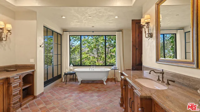 $14,995,000 | 2900 Corral Canyon Road, Malibu, CA 90265