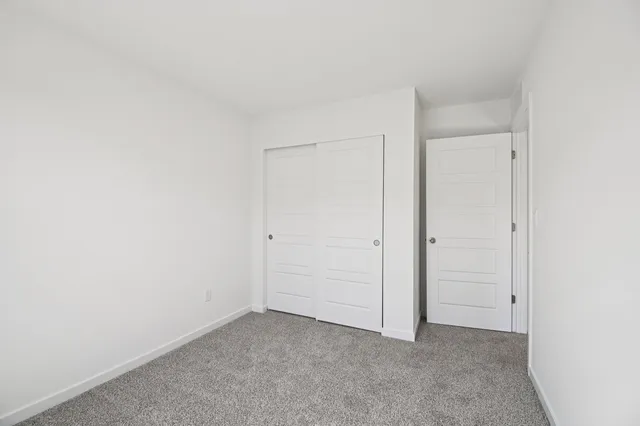 $311,990 | 907 Briar Gln Court, Hampshire, IL 60140