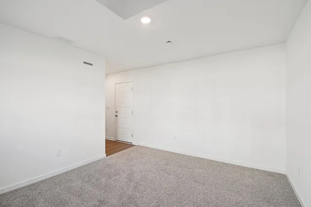 $311,990 | 907 Briar Gln Court, Hampshire, IL 60140