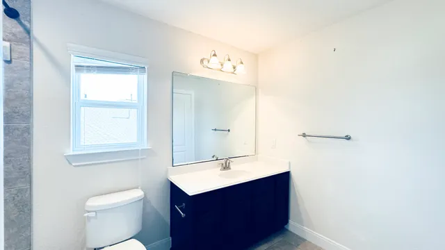 $3,200 | 1236 Laurel Loop, Angleton, TX 77515