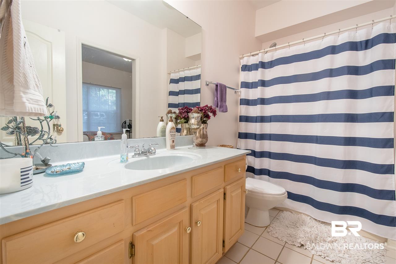 23561 3rd Street Fairhope, AL 36532 - Photo 45 of 50 Guest Bathroom