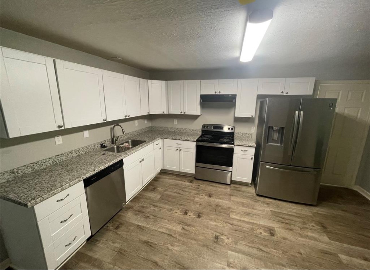 4302 Trent Road Huffman, TX 77336 - Photo 5 of 15