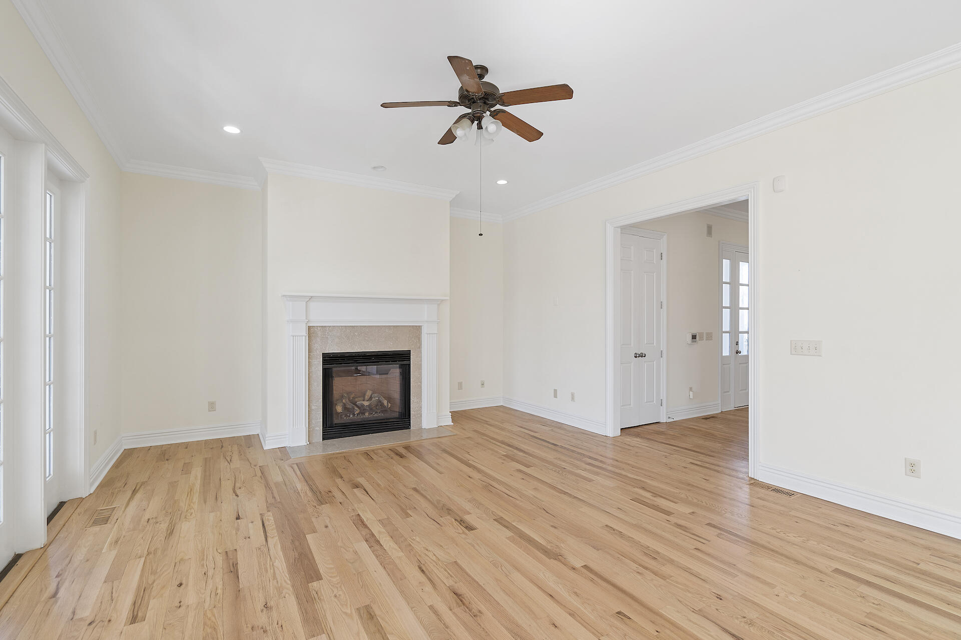 7848 Farr Street Daniel Island, SC 29492 - Photo 6 of 41 8