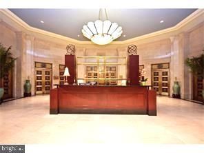 $328,000 | 1600 Arch Street, Unit 1002, Philadelphia, PA 19103