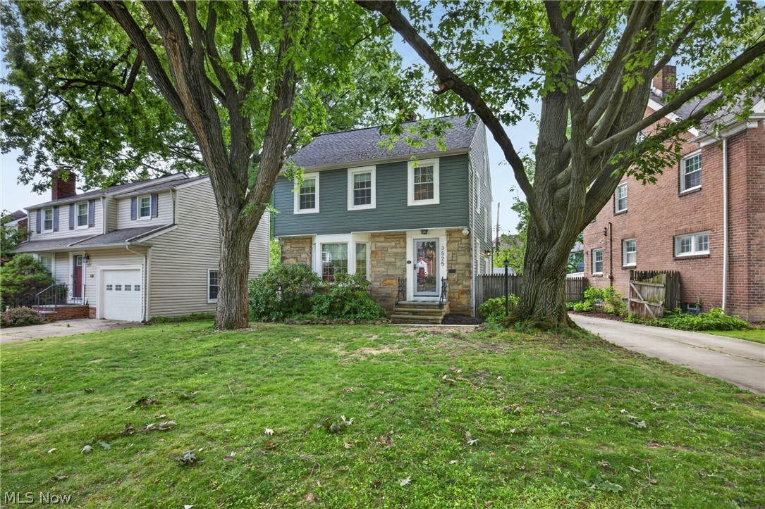 3525 Edison Road Cleveland Heights, OH 44121 - Photo 2 of 44