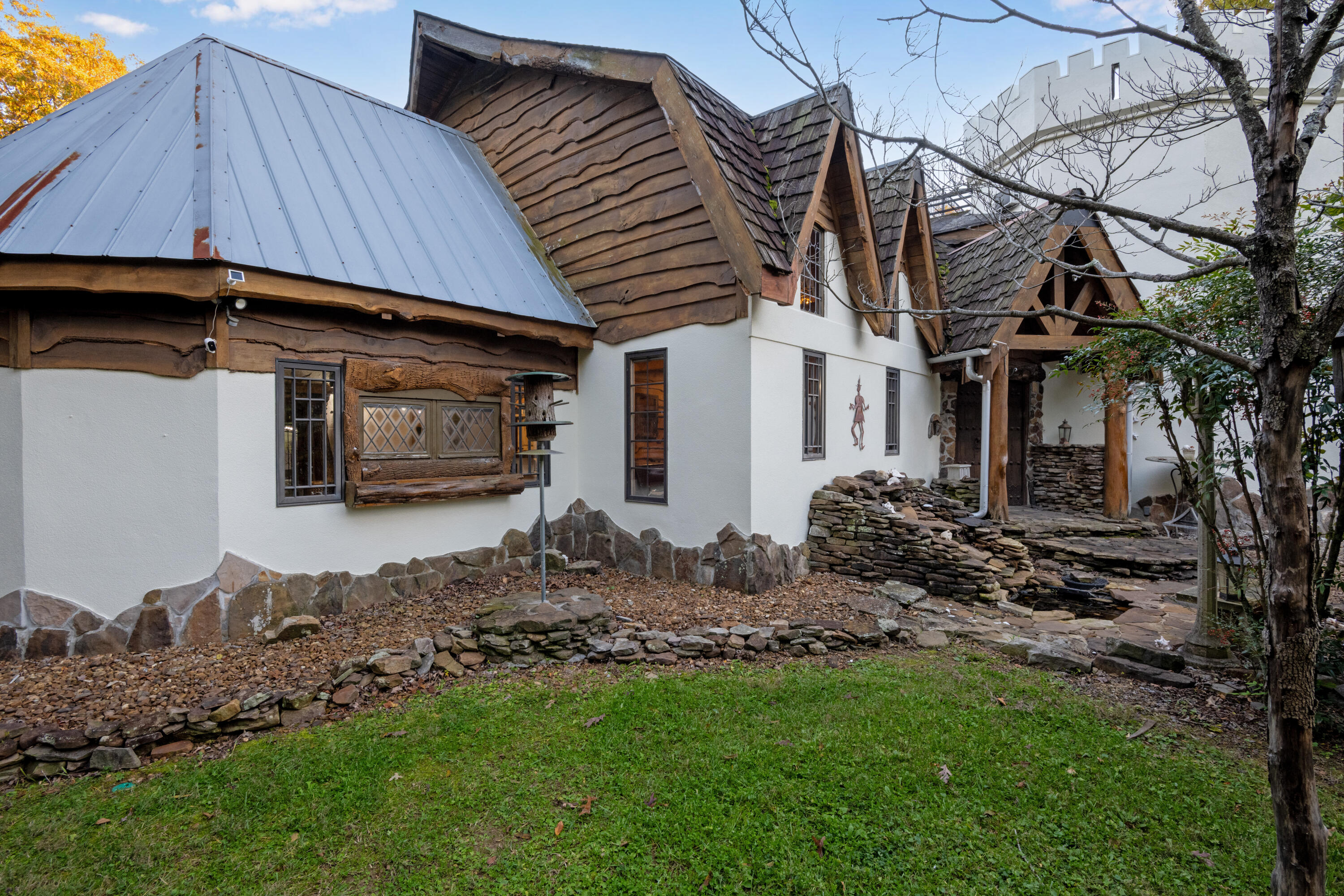 3002 Wilson Avenue Signal Mountain, TN 37377 - Photo 2 of 48 KAE_6713-New