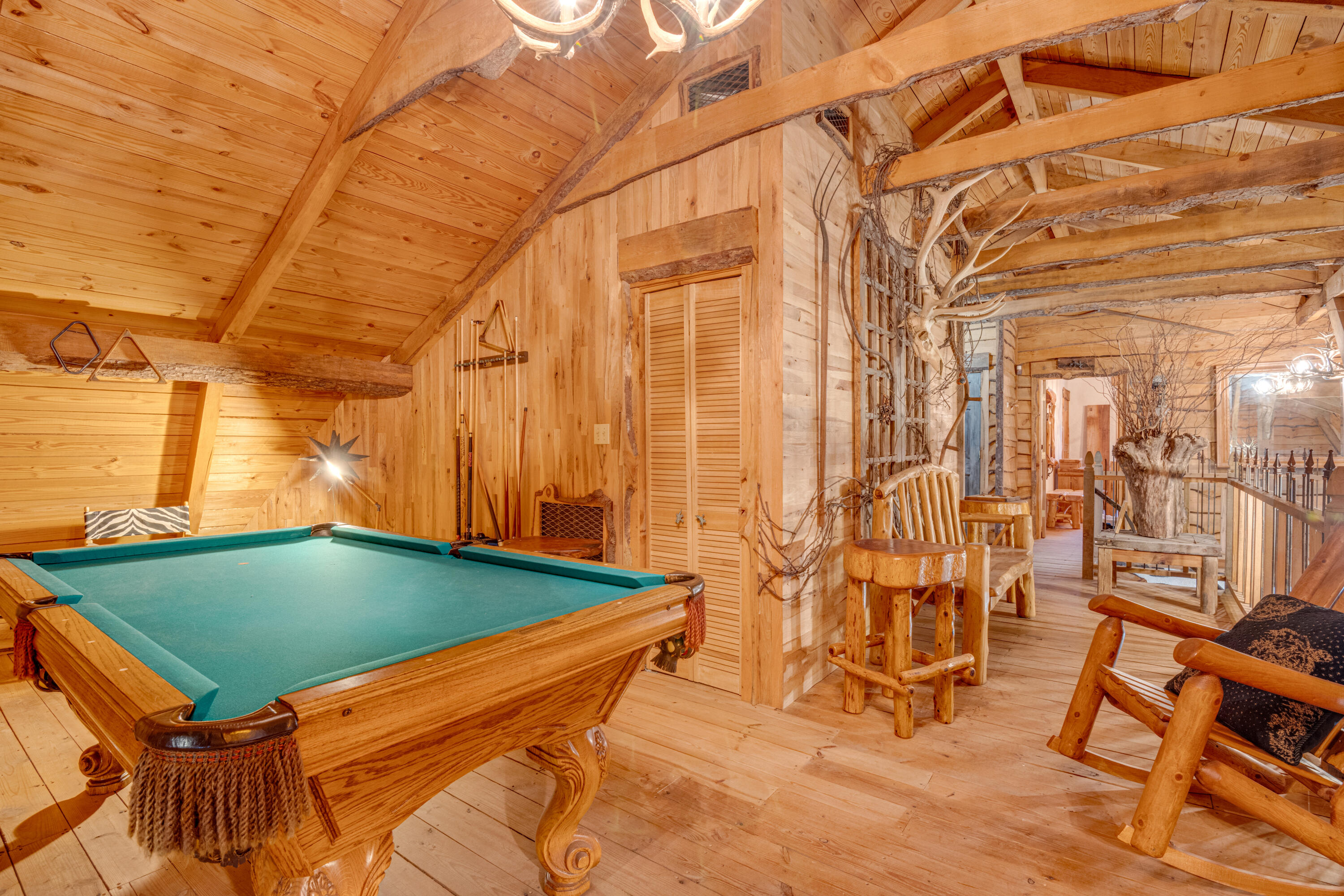 3002 Wilson Avenue Signal Mountain, TN 37377 - Photo 31 of 48 loft area2