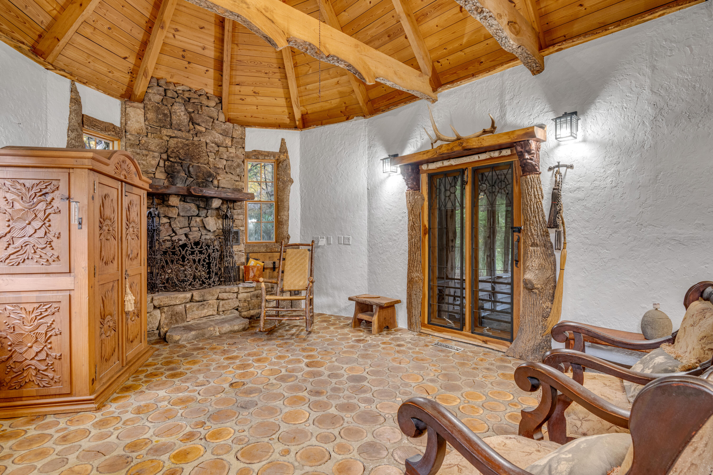 3002 Wilson Avenue Signal Mountain, TN 37377 - Photo 10 of 48 living area