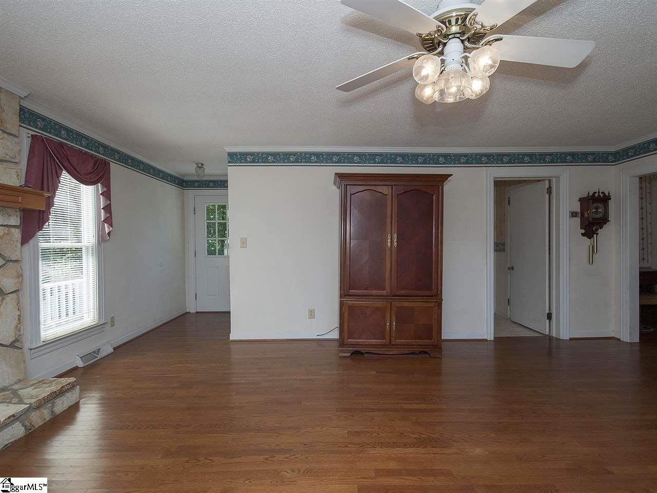 2043 Shady Grove Road Sunset, SC 29685 - Photo 15 of 36