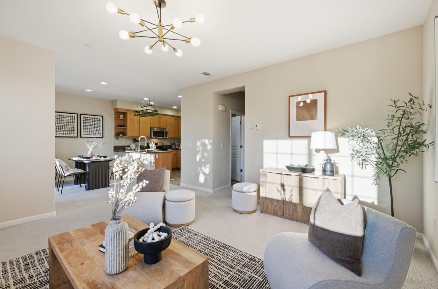 2070 Almaden Road San Jose, CA 95125 - Photo 7 of 36 a living room with furniture and kitchen view