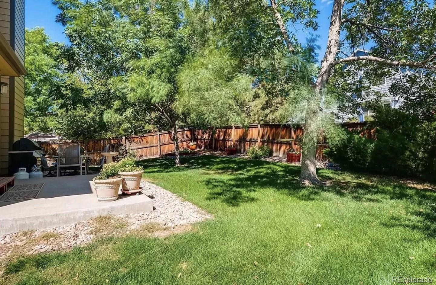 9832 South Spring Hill Place Highlands Ranch, CO 80129 - Photo 24 of 25 a park view with a seating space