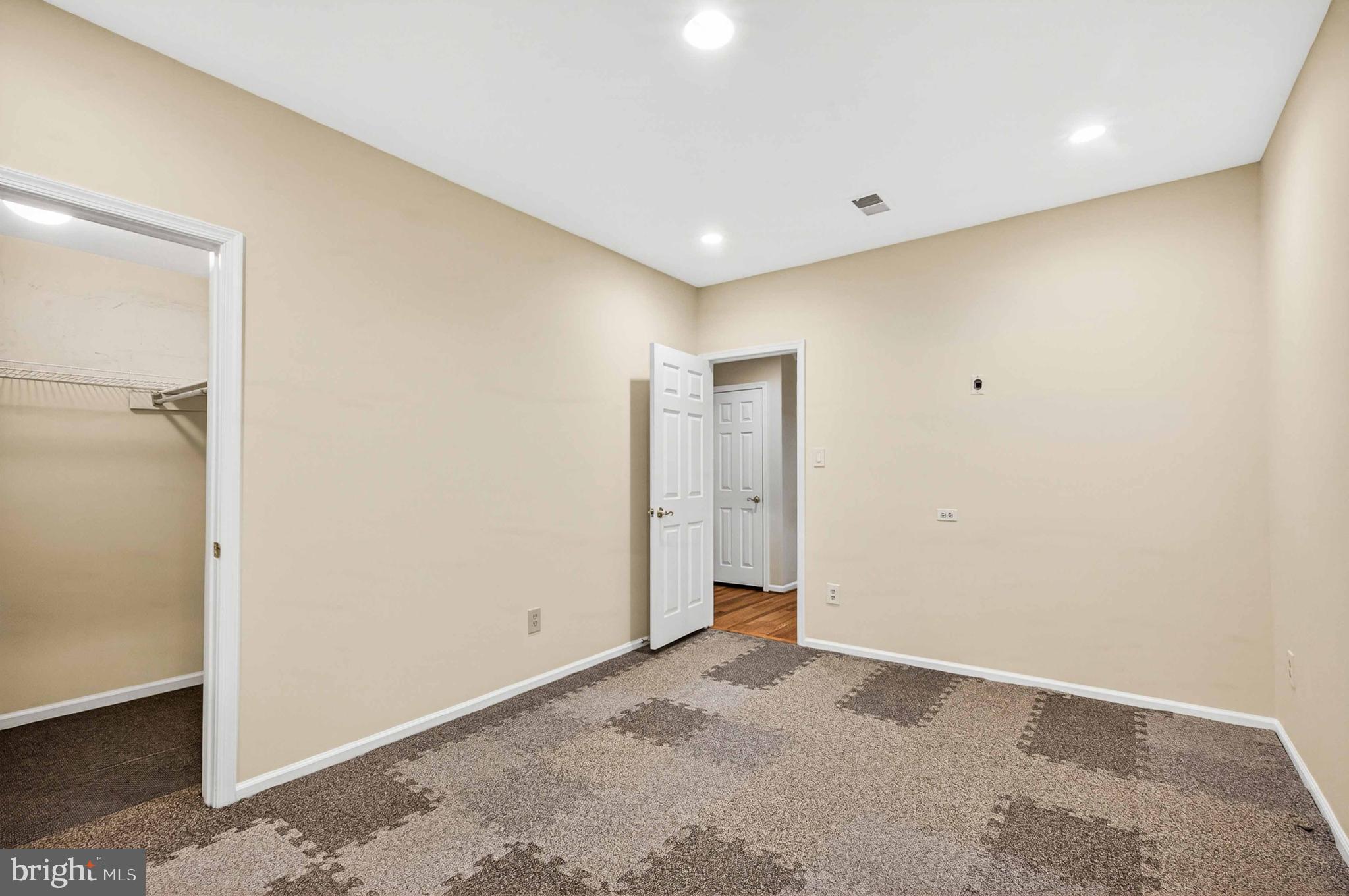 8016 Quarry Ridge Way Bethesda, MD 20817 - Photo 64 of 69 Den/Exercise Room