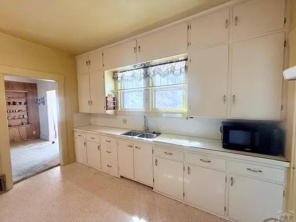 $82,500 | 381 Kansas Street, Springfield, CO 81073