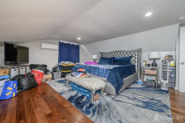$600,000 | 42 Sefton Circle, Piscataway, NJ 08854