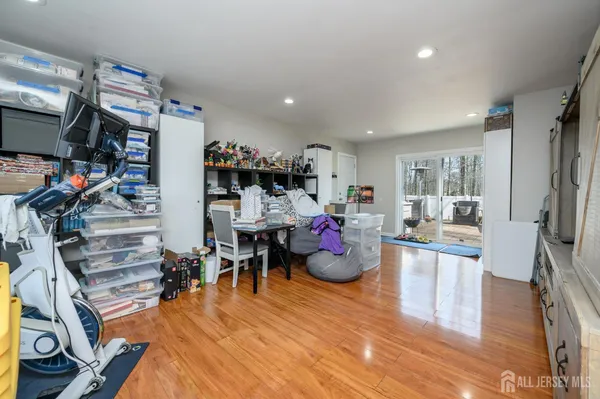 $600,000 | 42 Sefton Circle, Piscataway, NJ 08854