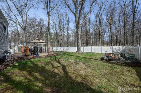 $600,000 | 42 Sefton Circle, Piscataway, NJ 08854