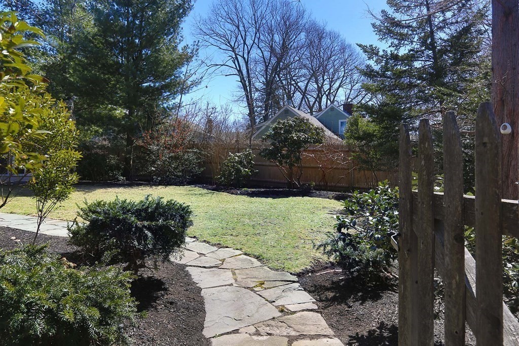10 Beverly Road Newton, MA 02461 - Photo 19 of 19 a view of backyard with green space