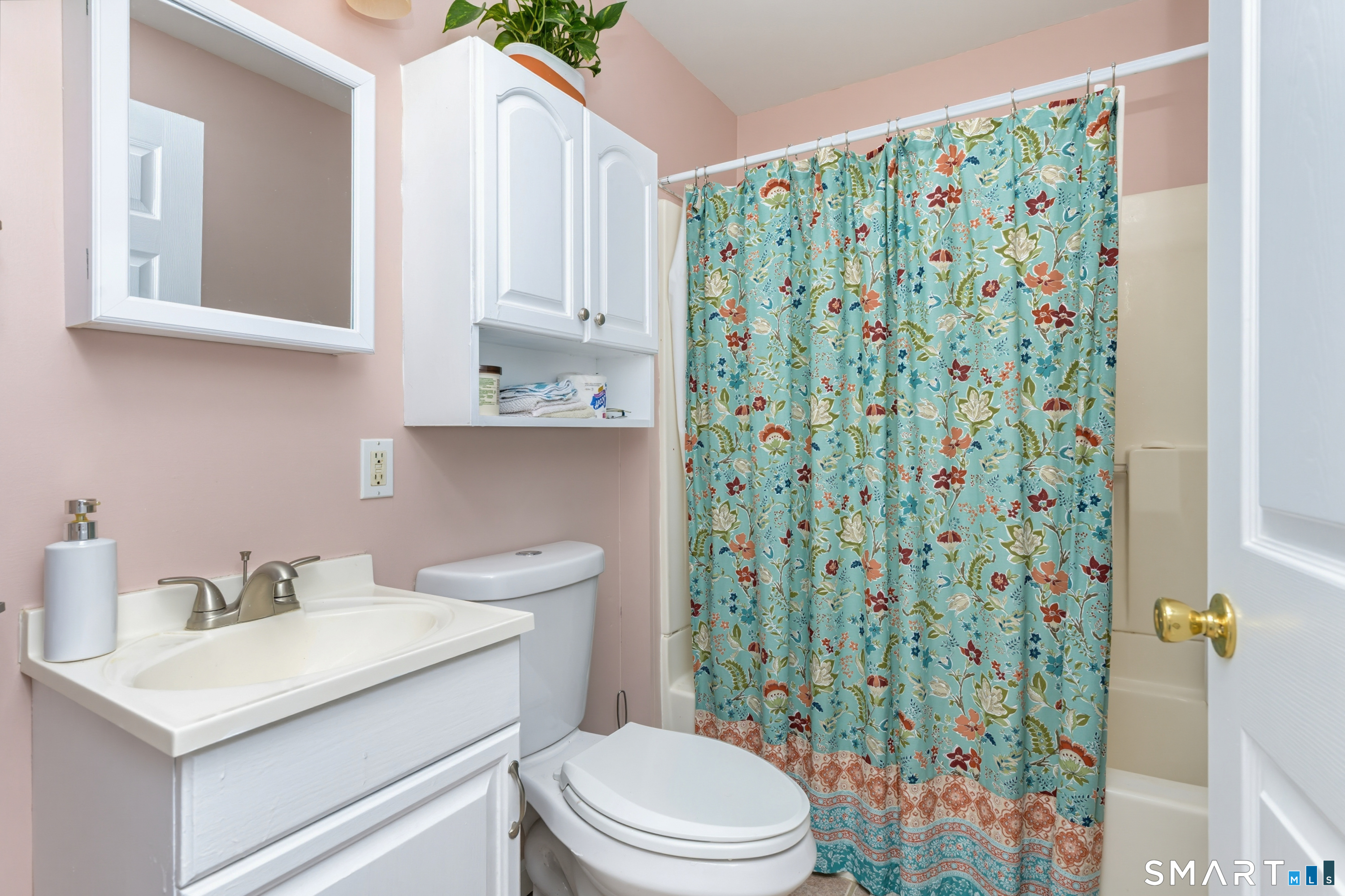 435 West Shepard Avenue Hamden, CT 06514 - Photo 19 of 37