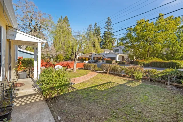 $2,950,000 | 2066 Sterling Avenue, Menlo Park, CA 94025