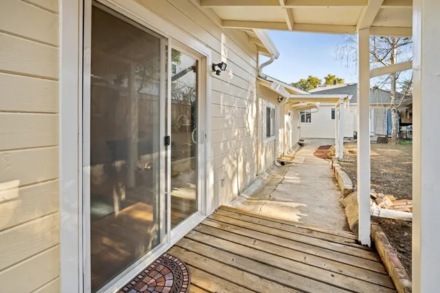 $2,950,000 | 2066 Sterling Avenue, Menlo Park, CA 94025