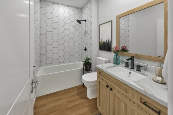 $609,900 | 596 Pioneer Court, Unit 7 LEFT, Oconomowoc, WI 53066