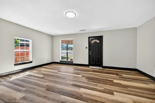 $179,888 | 205 West Bond Street, Denison, TX 75020