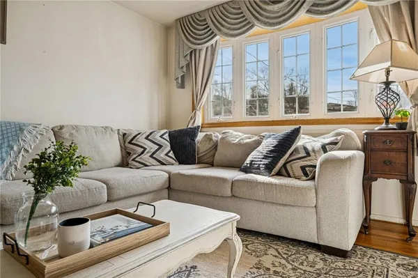 $219,900 | 13723 Ormsby Drive, Irwin, PA 15642