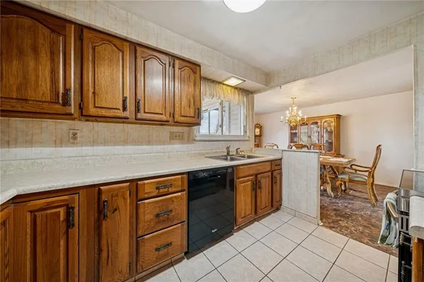 $219,900 | 13723 Ormsby Drive, Irwin, PA 15642