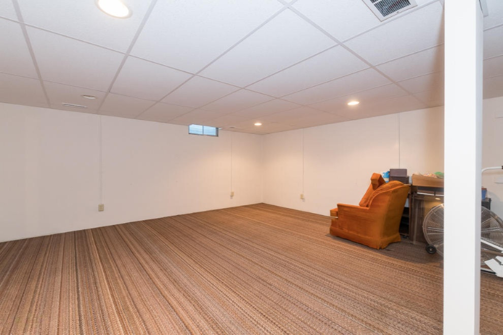 5080 Green Meadow Road Kalamazoo, MI 49009 - Photo 15 of 25 RN5_5928