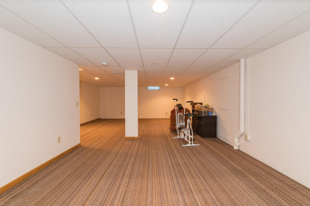 5080 Green Meadow Road Kalamazoo, MI 49009 - Photo 17 of 25 RN5_5931