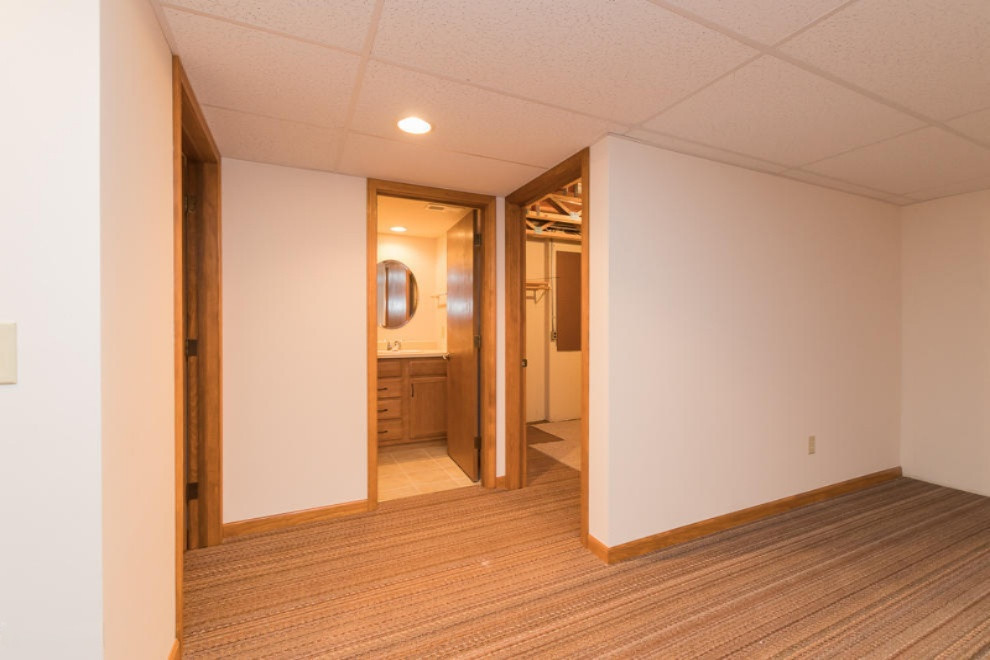 5080 Green Meadow Road Kalamazoo, MI 49009 - Photo 18 of 25 RN5_5932
