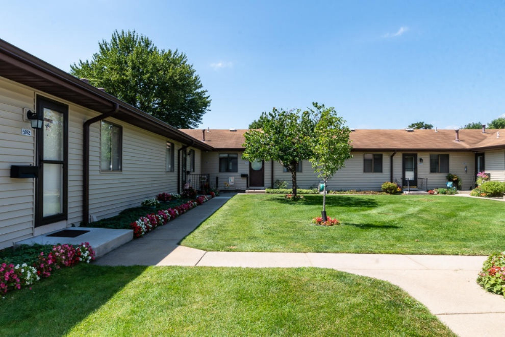 5080 Green Meadow Road Kalamazoo, MI 49009 - Photo 2 of 25 RN5_5908 (1)